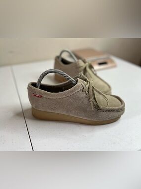 Clarks Padmora Women's 7 Beige Casual Comfort Moc Toe Suede Loafer Shoes